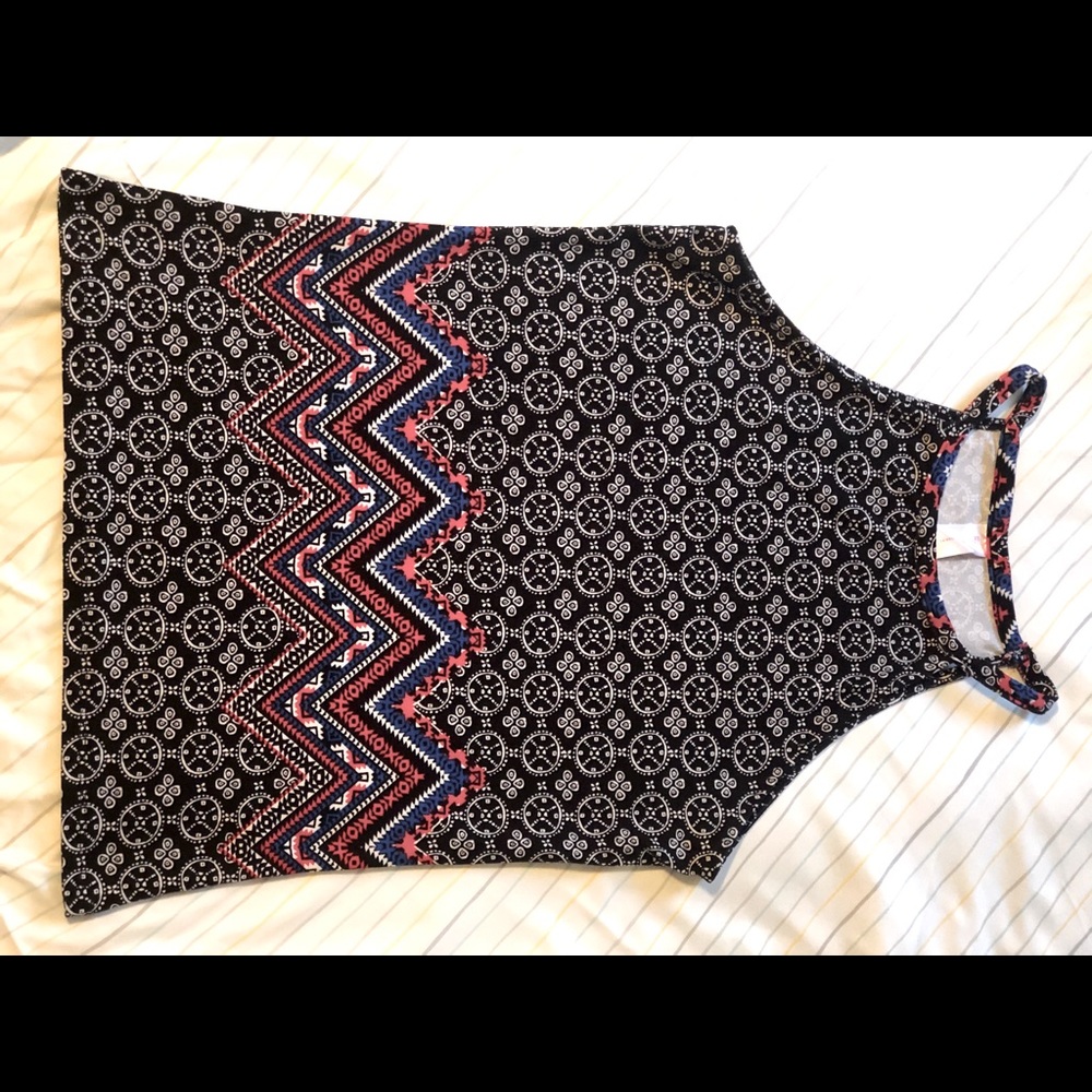 Vector pattern cami shirt